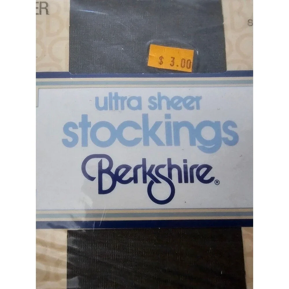 Vintage Berkshire Ultra Sheer Stockings M Black Lace Top Sandalfoot NOS 80s